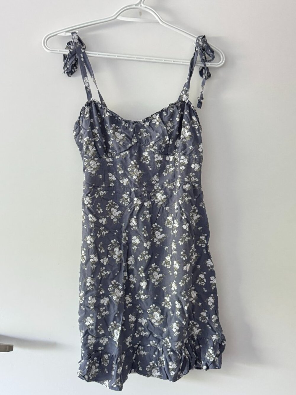 Hollister Grey Blue Floral Tie Strap Mini Dress Size S